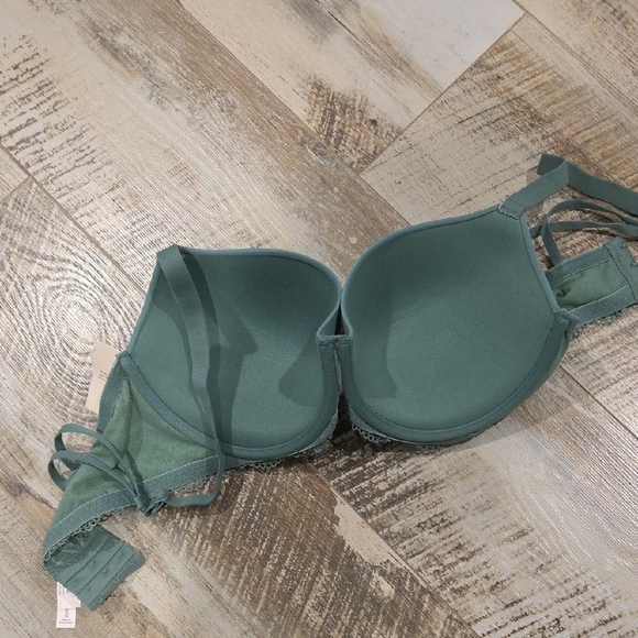 Auden Green Lace Trim Bra with Adjustable Straps - Picture 4 of 4